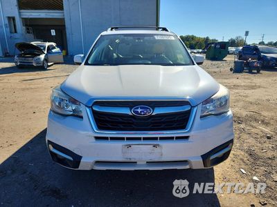 Piąte zdjęcie samochodu w środku: 2017 SUBARU FORESTER 2.5I PREMIUM VIN:JF2SJAGC0HH525733 - miniatura