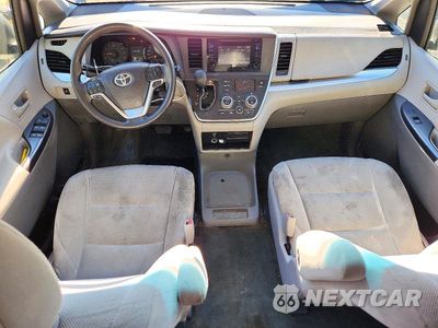 Zdjęcie 8 z 13 samochodu: 2016 TOYOTA SIENNA L 7-PASSENGER VIN:5TDZK3DCXGS718119 - miniatura