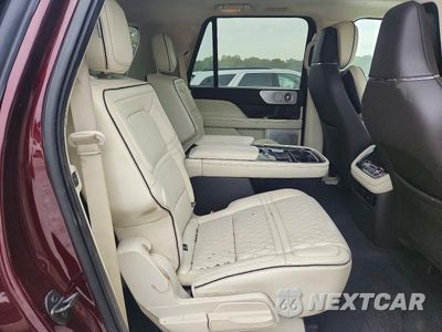 Zdjęcie 11 z 14 samochodu: 2019 LINCOLN NAVIGATOR L BLACK LABEL VIN:5LMJJ3TT7KEL02487 - miniatura