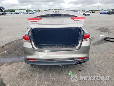Zdjęcie 6 z 12 samochodu: 2016 KIA OPTIMA LX VIN:5XXGT4L30GG093355 - miniatura