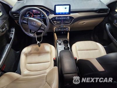 Zdjęcie 8 z 13 samochodu: 2021 FORD ESCAPE SEL VIN:1FMCU0H62MUA63637 - miniatura