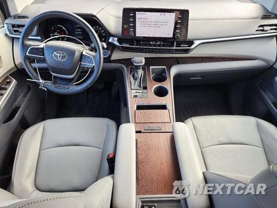 Zdjęcie 8 z 14 samochodu: 2024 TOYOTA SIENNA XLE VIN:5TDYRKEC9RS184081 - miniatura