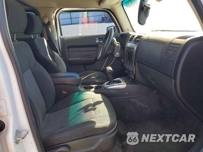 Zdjęcie 7 z 14 samochodu: 2006 HUMMER H3 VIN:5GTDN136868148313 - miniatura