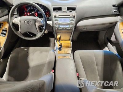 Zdjęcie 8 z 12 samochodu: 2007 TOYOTA CAMRY XLE VIN:JTNBE46K873070392 - miniatura