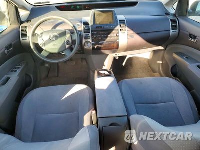 Zdjęcie 8 z 13 samochodu: 2005 TOYOTA PRIUS BASE VIN:JTDKB20U057034343 - miniatura