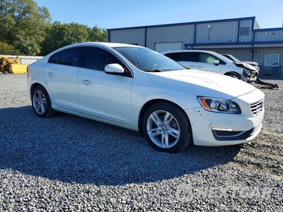 Czwarte zdjęcie samochodu z boku: 2015 VOLVO S60 PREMIER VIN:YV140MFB8F1306281 - miniatura