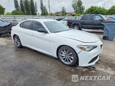 Czwarte zdjęcie samochodu z boku: 2017 ALFA ROMEO GIULIA VIN:ZARFAEBN8H7555123 - miniatura