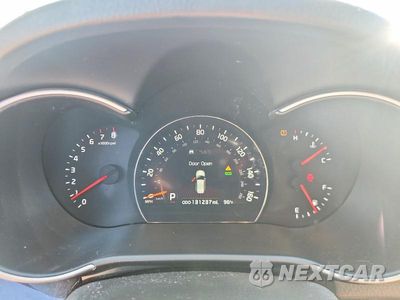 Zdjęcie 9 z 12 samochodu: 2015 KIA SORENTO EX VIN:5XYKU4A77FG612327 - miniatura