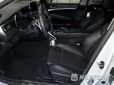 Zdjęcie 7 z 13 samochodu: 2020 GENESIS G70 2.0T VIN:KMTG64LA4LU062413 - miniatura