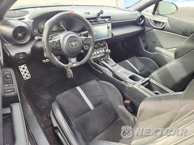 Zdjęcie 8 z 12 samochodu: 2024 TOYOTA GR 86 PREMIUM VIN:JF1ZNBE16R8758676 - miniatura