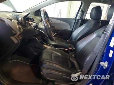 Zdjęcie 7 z 12 samochodu: 2013 CHEVROLET SONIC LTZ VIN:1G1JE5SH8D4138740 - miniatura