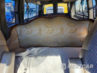 Zdjęcie 10 z 13 samochodu: 2005 CHEVROLET EXP G3500 VIN:1GAHG39U451145946 - miniatura