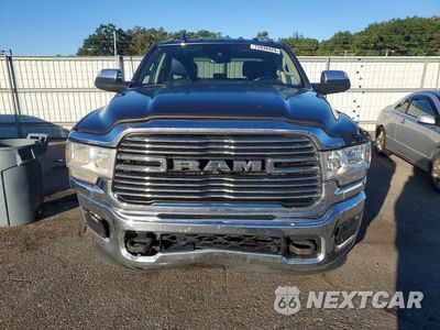 Piąte zdjęcie samochodu w środku: 2022 RAM 2500 LARAMIE VIN:3C6UR5FL2NG115893 - miniatura