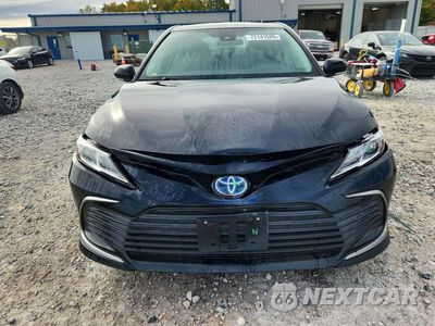 Piąte zdjęcie samochodu w środku: 2022 TOYOTA CAMRY LE VIN:4T1C31AK2NU582849 - miniatura