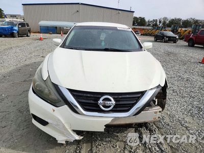 Piąte zdjęcie samochodu w środku: 2016 NISSAN ALTIMA 2.5 SR VIN:1N4AL3AP1GC200599 - miniatura