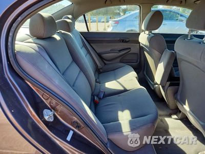 Zdjęcie 10 z 12 samochodu: 2010 HONDA CIVIC DX-G VIN:2HGFA1F44AH047294 - miniatura