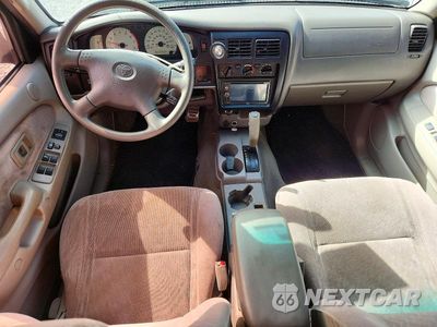 Zdjęcie 8 z 12 samochodu: 2002 TOYOTA TACOMA DOUBLE CAB PRERUNNER VIN:5TEGM92N42Z101531 - miniatura