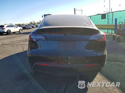 Zdjęcie 6 z 12 samochodu: 2023 TESLA MODEL Y VIN:7SAYGDEE4PF877924 - miniatura