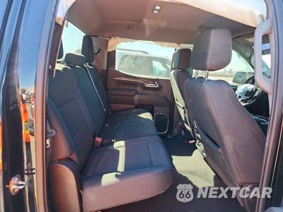 Zdjęcie 10 z 12 samochodu: 2022 CHEVROLET SILVERADO K1500 LT VIN:2GCUDDED9N1519116 - miniatura