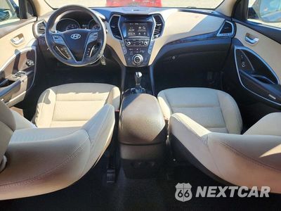 Zdjęcie 8 z 12 samochodu: 2017 HYUNDAI SANTA FE SE VIN:KM8SMDHF1HU177296 - miniatura