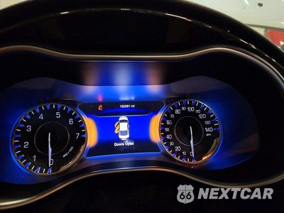 Zdjęcie 9 z 12 samochodu: 2015 CHRYSLER 200 C VIN:1C3CCCCB3FN501743 - miniatura