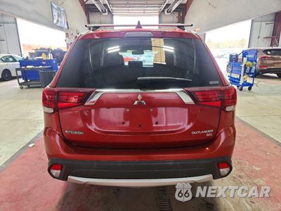 Zdjęcie 6 z 12 samochodu: 2017 MITSUBISHI OUTLANDER SE VIN:JA4AZ3A31HZ068913 - miniatura