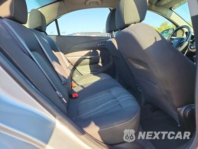 Zdjęcie 10 z 12 samochodu: 2015 CHEVROLET SONIC LT VIN:1G1JC5SH5F4164284 - miniatura