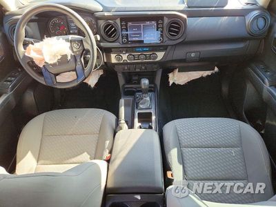 Zdjęcie 8 z 12 samochodu: 2023 TOYOTA TACOMA SR V6 VIN:3TYCZ5ANXPT141602 - miniatura