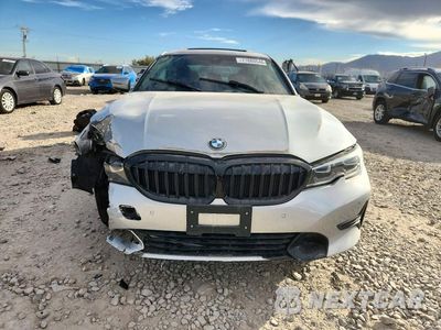 Piąte zdjęcie samochodu w środku: 2019 BMW 330I VIN:WBA5R1C56KAK11321 - miniatura