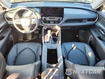 Zdjęcie 8 z 14 samochodu: 2025 TOYOTA GRAND HIGHLANDER HYBRID XLE VIN:5TDACAB55SS043789 - miniatura