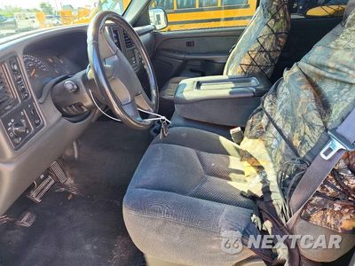 Zdjęcie 7 z 12 samochodu: 2003 CHEVROLET SILVERADO K1500 VIN:2GCEK19T231350564 - miniatura
