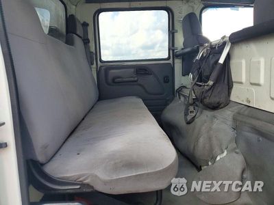 Zdjęcie 11 z 13 samochodu: 2016 ISUZU NPR - BOX TRUCK VIN:54DB4J1BXGS805839 - miniatura