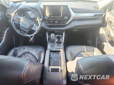Zdjęcie 8 z 14 samochodu: 2022 TOYOTA HIGHLANDER HYBRID PLATINUM VIN:5TDEBRCHXNS070082 - miniatura