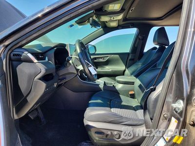 Zdjęcie 7 z 13 samochodu: 2020 TOYOTA RAV4 XSE VIN:JTMEWRFV6LD545015 - miniatura