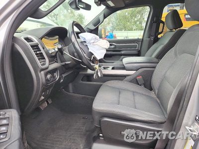 Zdjęcie 7 z 13 samochodu: 2021 RAM 1500 BIG HORN/LONE STAR VIN:1C6SRFFT9MN676756 - miniatura