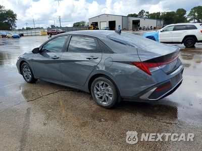 Drugie zdjęcie samochodu z przodu: 2024 HYUNDAI ELANTRA BLUE VIN:KMHLM4DJ1RU104574 - miniatura