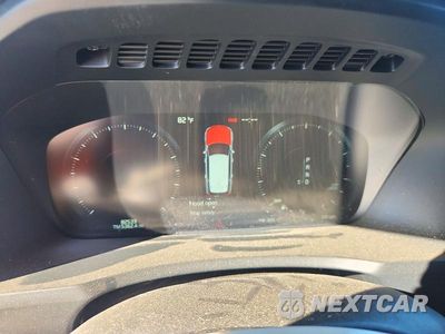 Zdjęcie 9 z 13 samochodu: 2016 VOLVO XC90 T6 VIN:YV4A22PK5G1067597 - miniatura