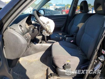 Zdjęcie 7 z 13 samochodu: 2004 TOYOTA RAV4 BASE VIN:JTEGD20V840038166 - miniatura