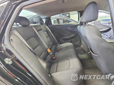 Zdjęcie 10 z 12 samochodu: 2023 CHEVROLET MALIBU LT VIN:1G1ZD5ST5PF178423 - miniatura