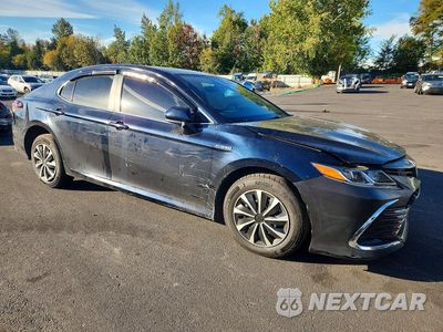 Czwarte zdjęcie samochodu z boku: 2021 TOYOTA CAMRY LE VIN:4T1C31AKXMU024214 - miniatura
