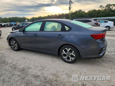 Drugie zdjęcie samochodu z przodu: 2019 KIA FORTE LXS VIN:3KPF24AD5KE070181 - miniatura