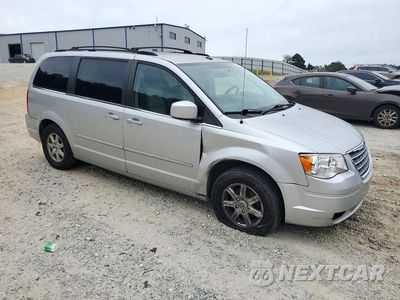 Czwarte zdjęcie samochodu z boku: 2010 CHRYSLER TOWN & COUNTRY TOURING PLUS VIN:2A4RR8D18AR320683 - miniatura