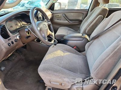 Zdjęcie 7 z 14 samochodu: 2001 TOYOTA SEQUOIA SR5 VIN:5TDZT34A71S013278 - miniatura