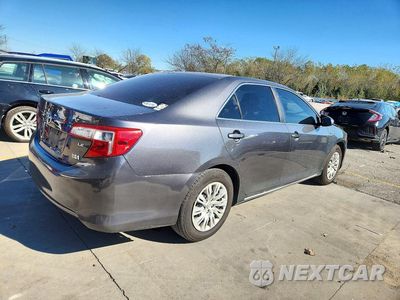 Trzecie zdjęcie samochodu z tyłu: 2014 TOYOTA CAMRY HYBRID LE VIN:4T1BD1FK2EU101113 - miniatura
