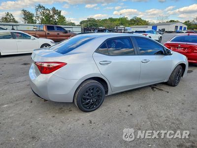 Trzecie zdjęcie samochodu z tyłu: 2019 TOYOTA COROLLA L VIN:5YFBURHE8KP889382 - miniatura