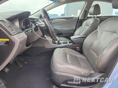 Zdjęcie 7 z 12 samochodu: 2015 HYUNDAI SONATA HYBRID LIMITED VIN:KMHEC4A45FA118968 - miniatura