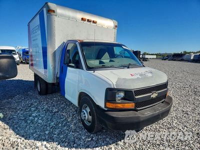 Czwarte zdjęcie samochodu z boku: 2012 CHEVROLET EXPRESS G3500 VIN:1GB0G2CA2C1160637 - miniatura