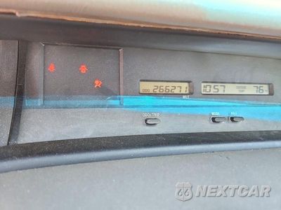 Zdjęcie 9 z 12 samochodu: 2000 TOYOTA AVALON XL VIN:4T1BF28B4YU036489 - miniatura