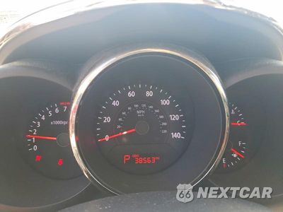 Zdjęcie 9 z 13 samochodu: 2010 KIA SOUL + VIN:KNDJT2A28A7098257 - miniatura