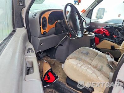 Zdjęcie 8 z 12 samochodu: 2002 FORD E450 RV VIN:1FDXE45S22HA17786 - miniatura